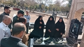  آئین ادای احترام و غبارروبی مزار شهیده مدافع سلامت اکرم احدیان در ابهر به مناسبت ولادت حضرت زینب (س) و روز پرستار